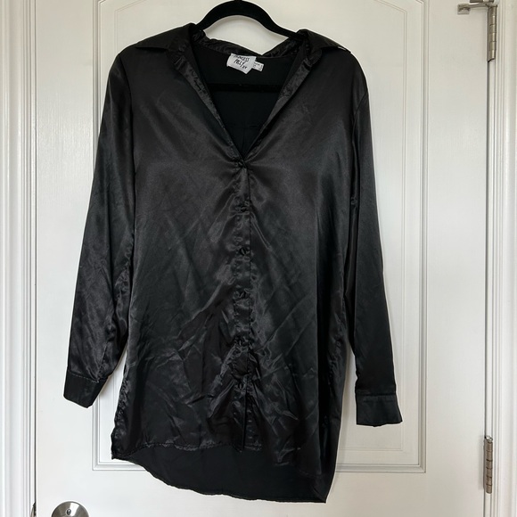 Princess Polly Satin Black Shirt Dress - Picture 3 of 4